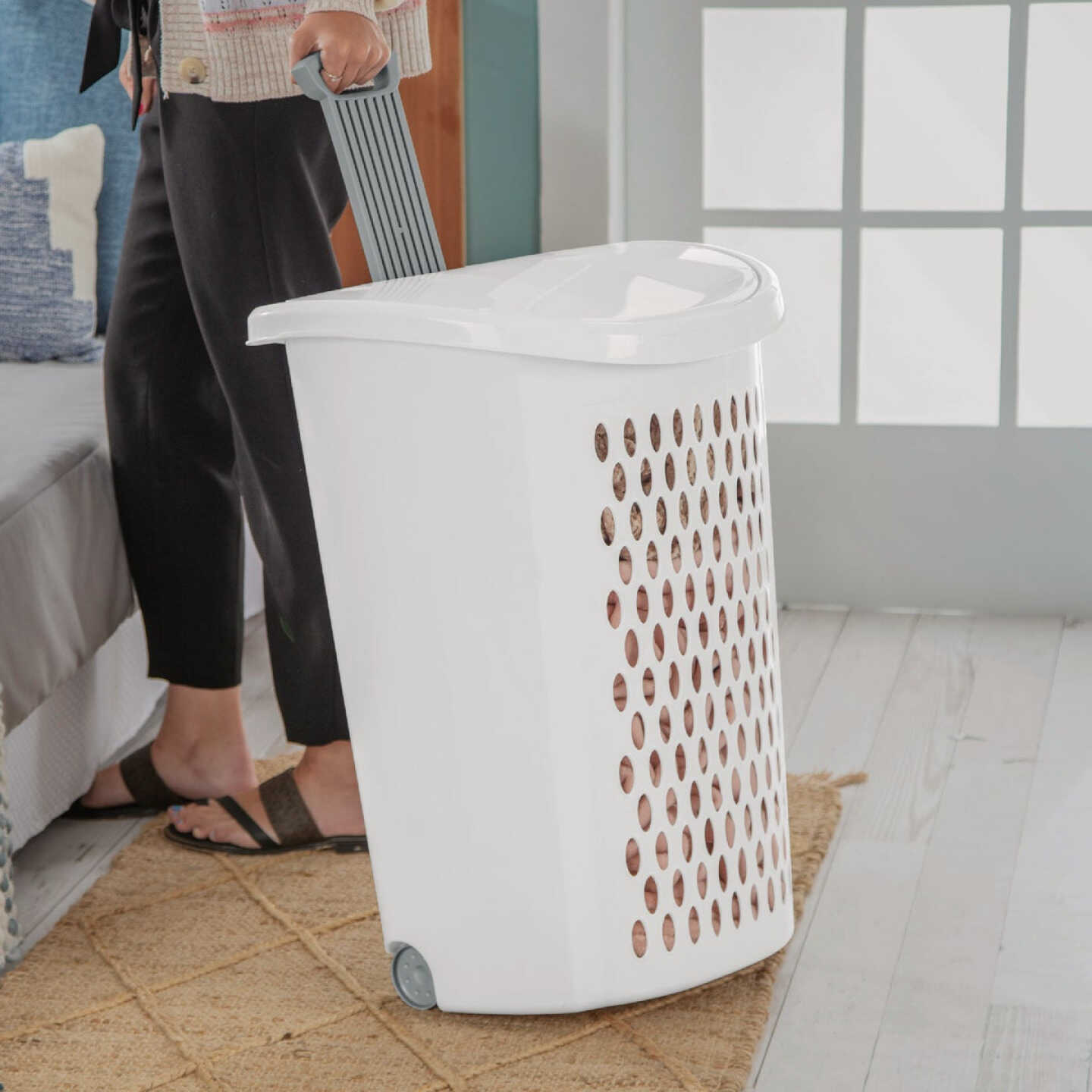 Sterilite Ultra Wheeled Hamper Image 3