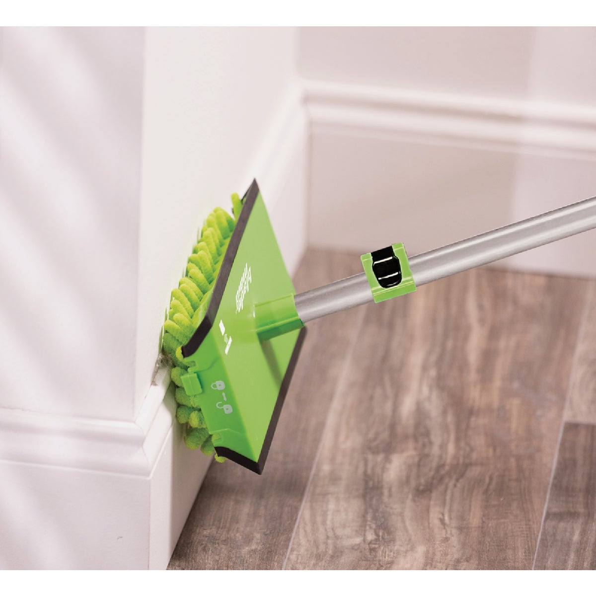 Blade Maid Ceiling Fan Duster Image 4