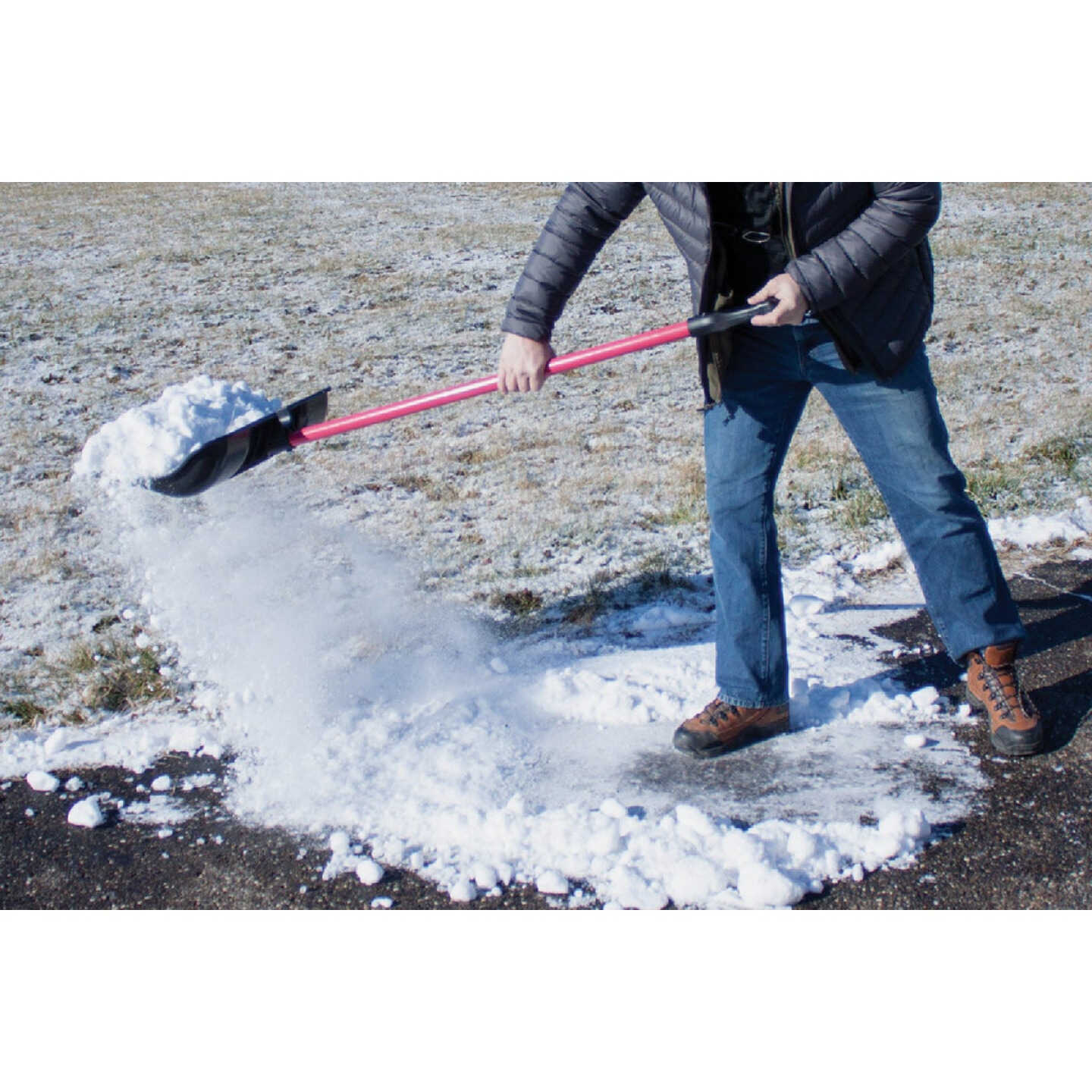 Bully Tools 22 In. Poly Combo Snow Pusher with 37 In. Fiberglass Handle Image 3