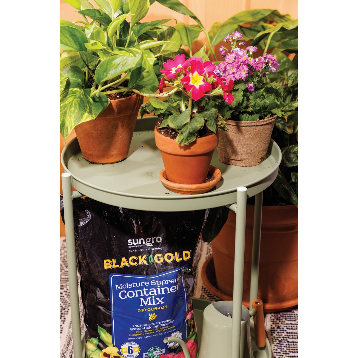 Black Gold Moisture Supreme 8 Qt. 6 Lb. Container Potting Soil Mix Image 3