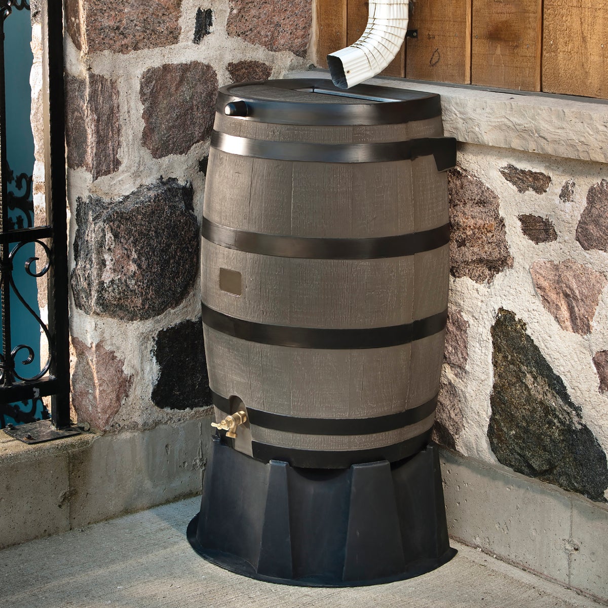 RTS Home Accents 50 Gal. Woodgrain Polyethylene Flat Back Rain Barrel Image 4