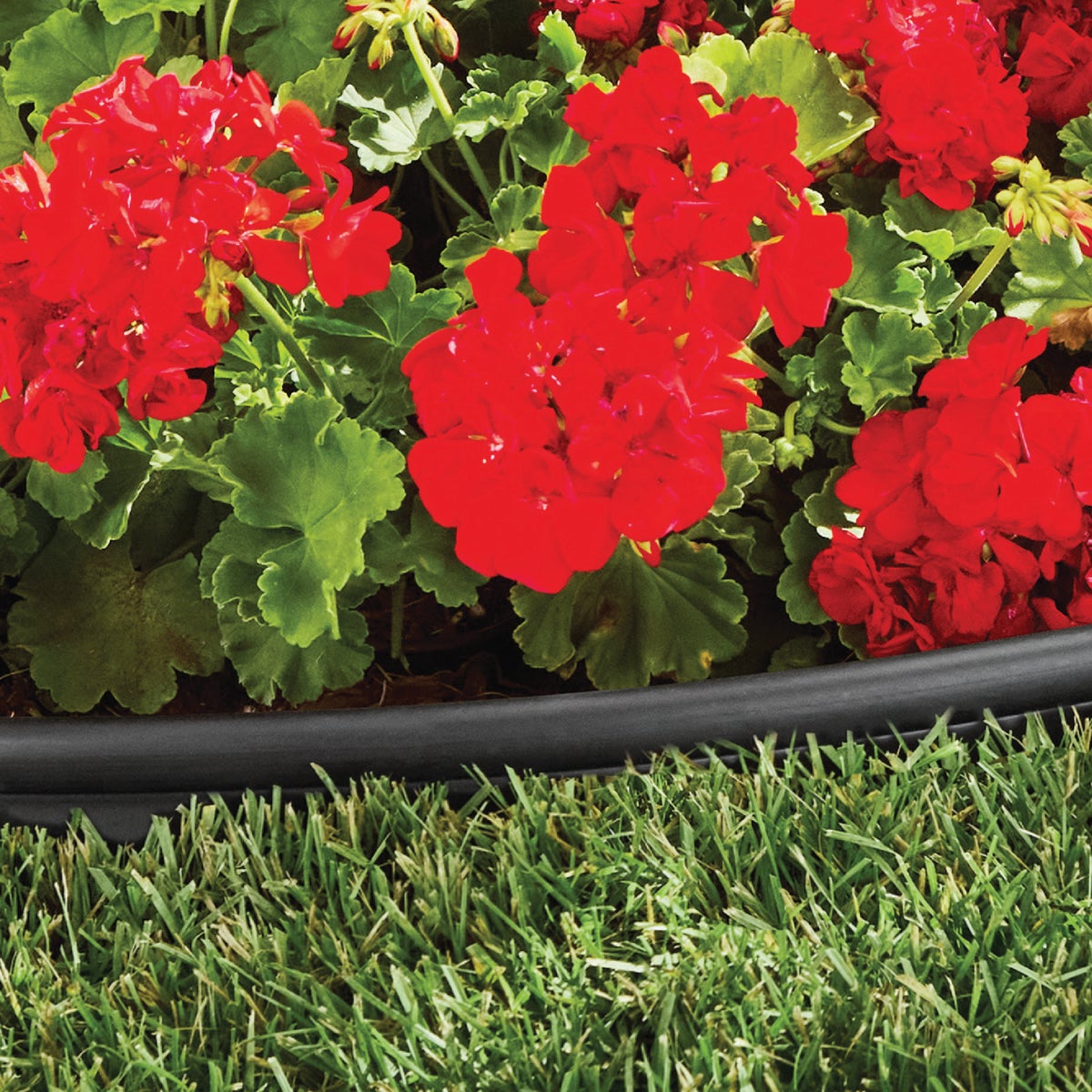 Master Mark Plus 4.5 In. x 20 Ft. Black Plastic Landscape Edging Kit with YardPack Image 5