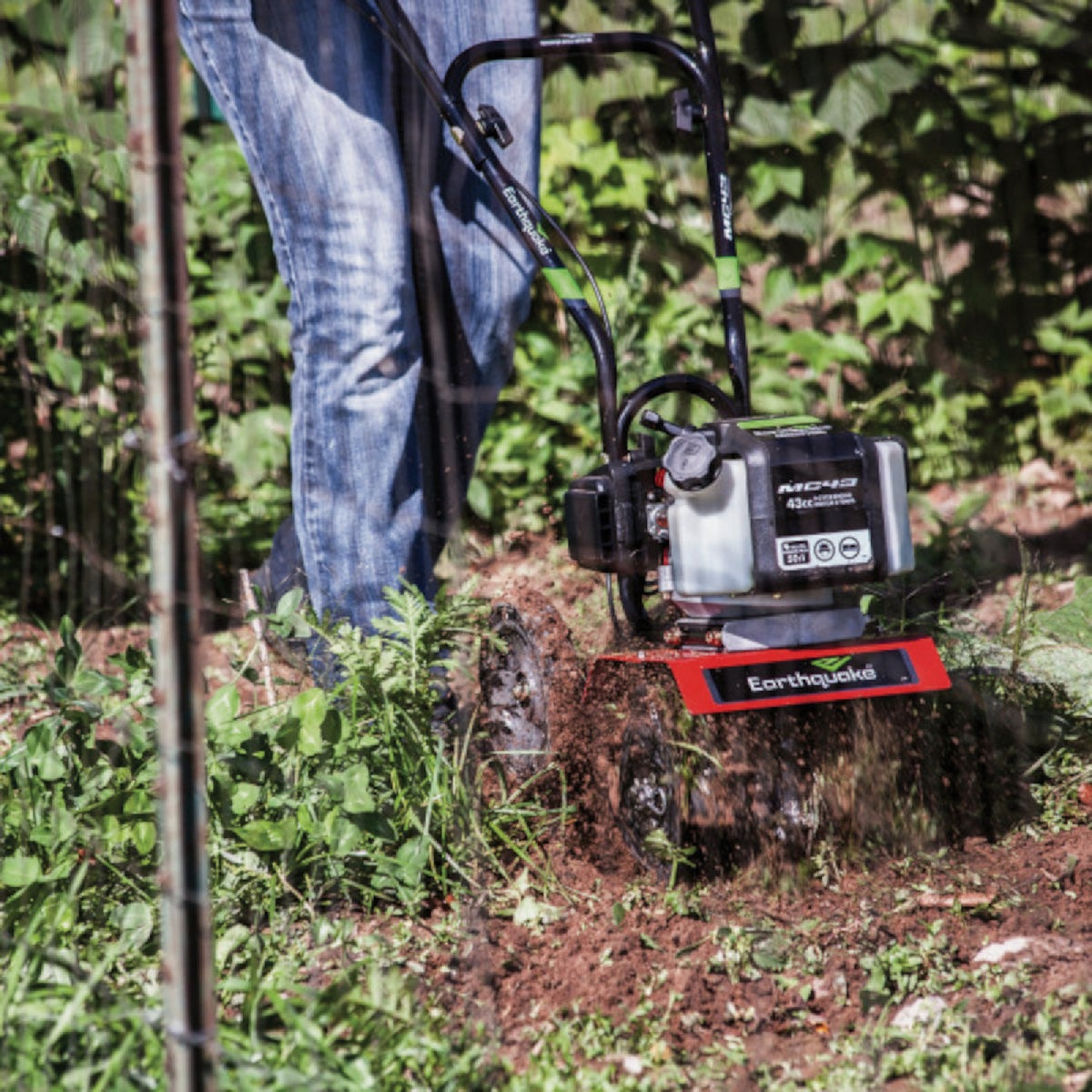 Earthquake 43cc 2-Cycle Cultivator with Viper Engine Image 3