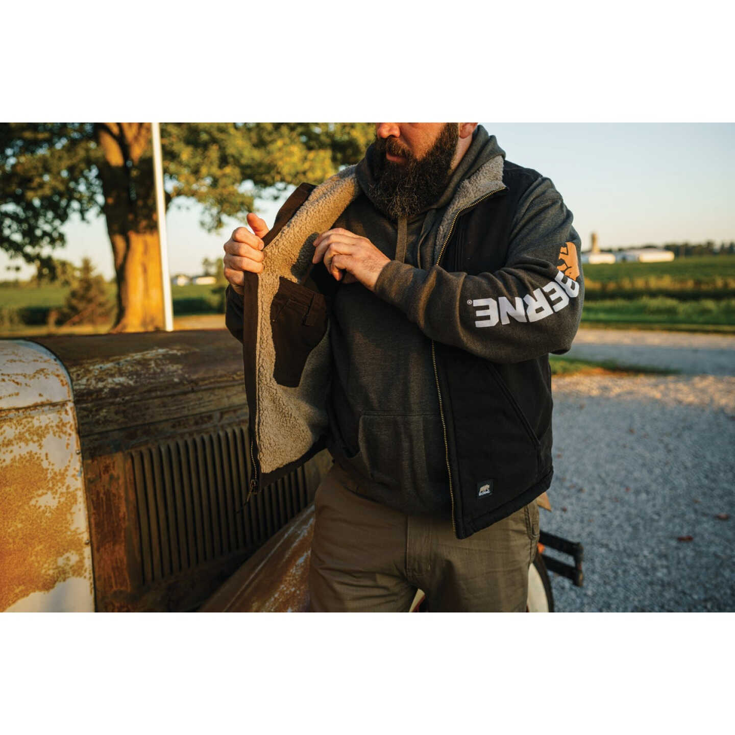 Berne Heartland Men's 2XL Bark Sherpa-Lined Washed Duck Vest Image 2