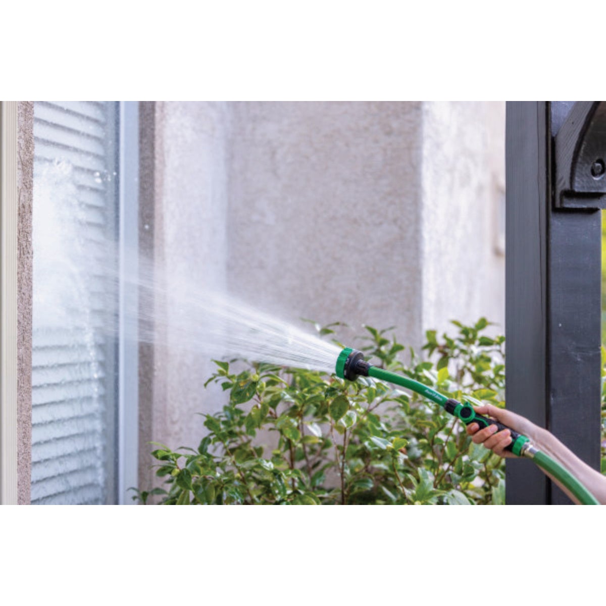 Rain Bird 16 In. 8-Pattern Thumb Control Hose Wand Image 2