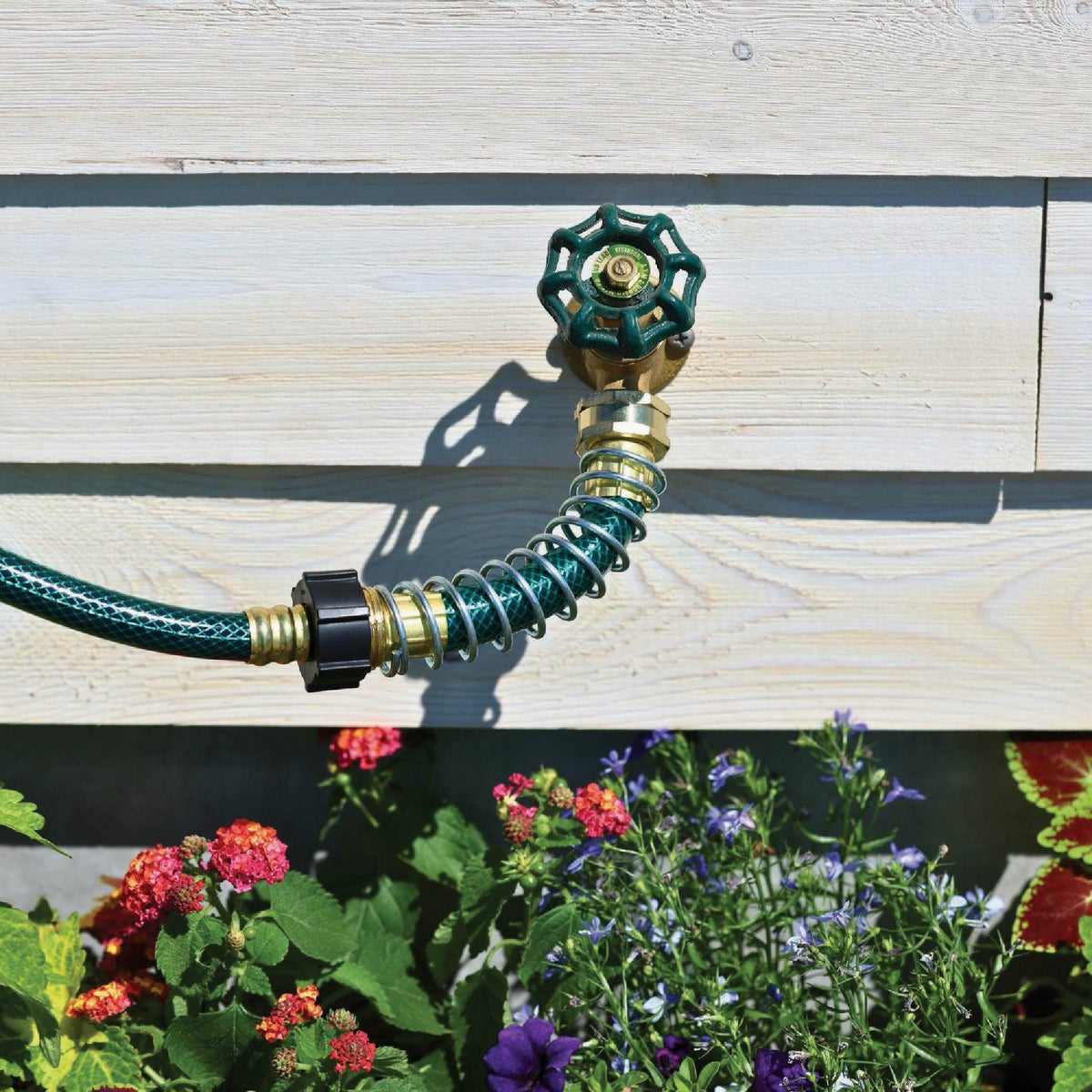 Melnor Kink Free Hose Saver Coupling Image 3