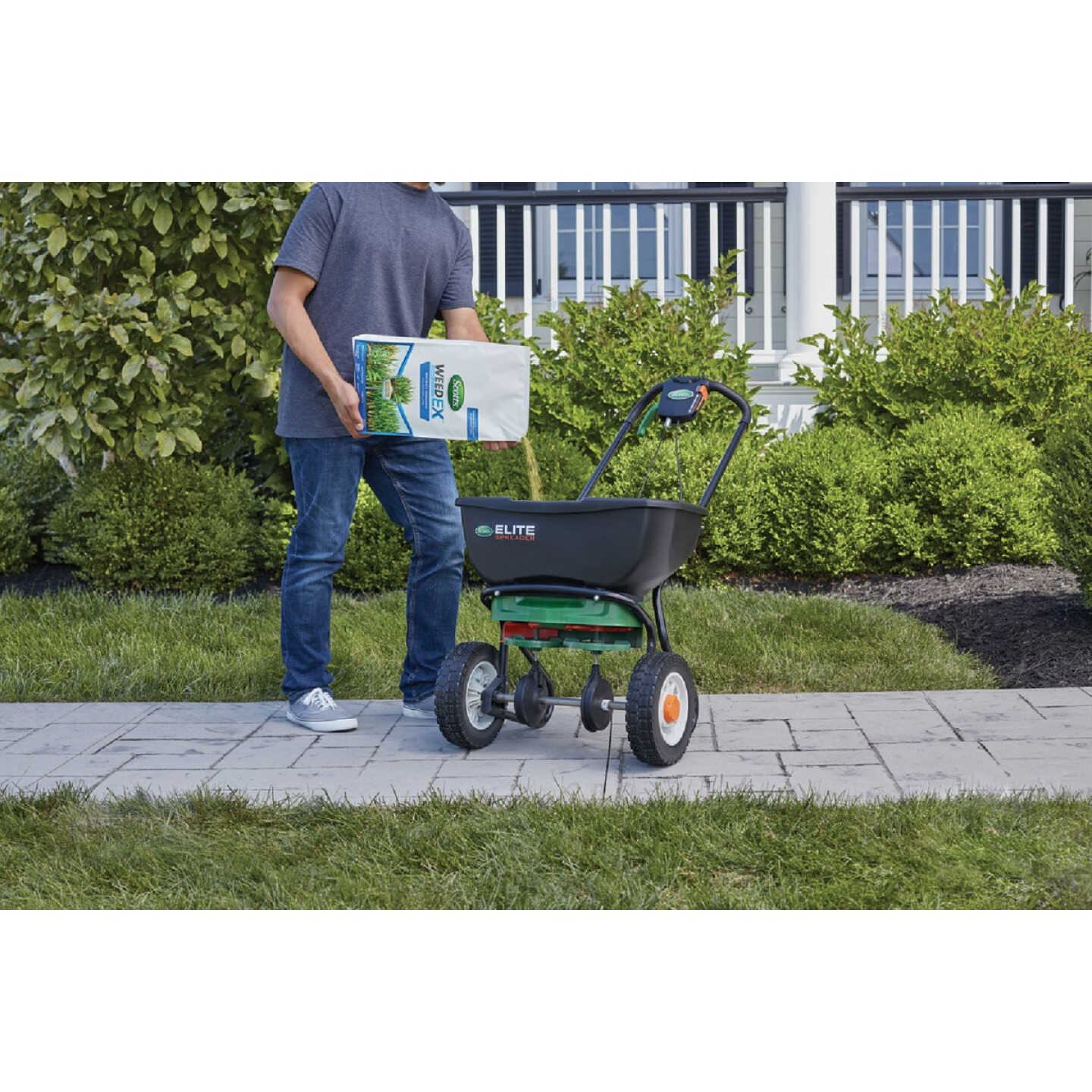 Scotts WeedEx Prevent with Halts 10.06 Lb. 5000 Sq. Ft. Crabgrass Preventer Image 3
