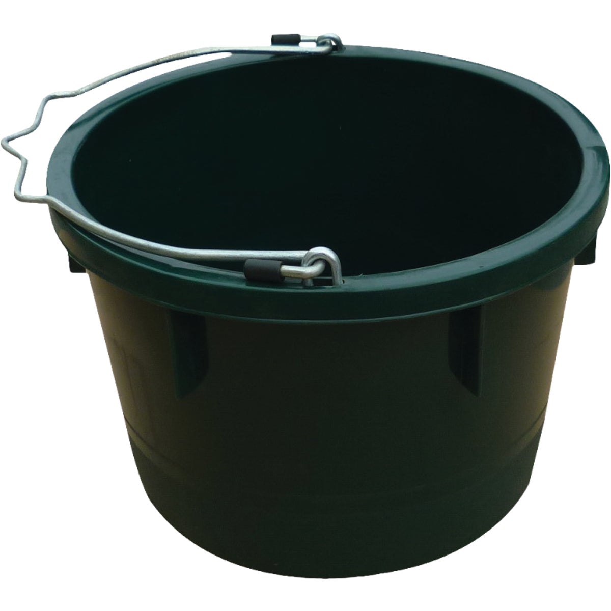 Master Rancher 8 Qt. Green Resin Utility Bucket
