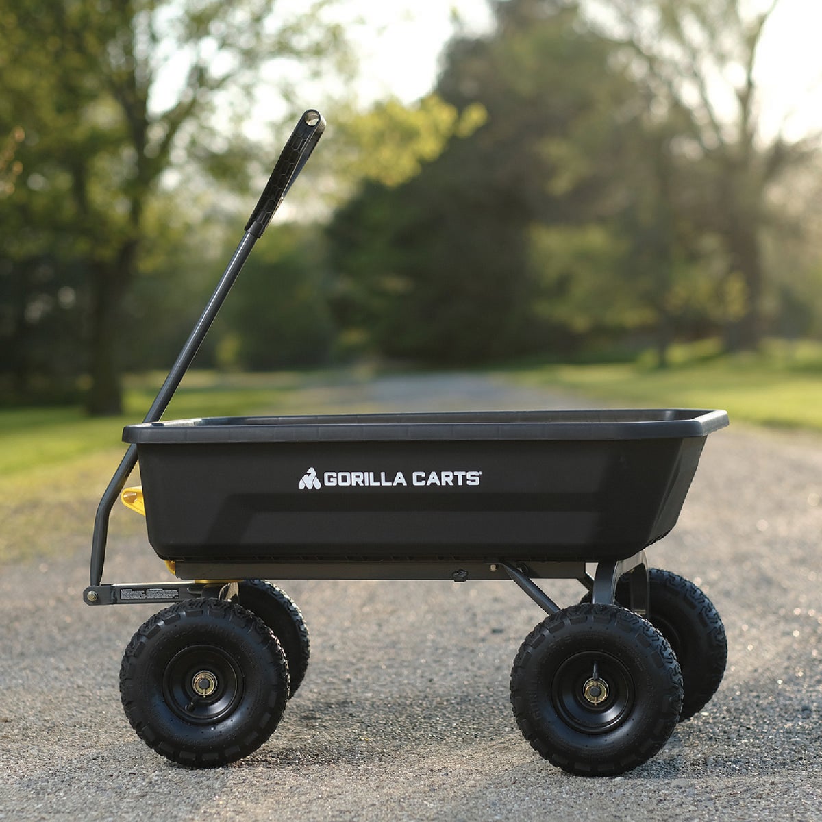 Gorilla Carts 4 Cu. Ft. 600 Lb. Poly Garden Dump Cart Image 2