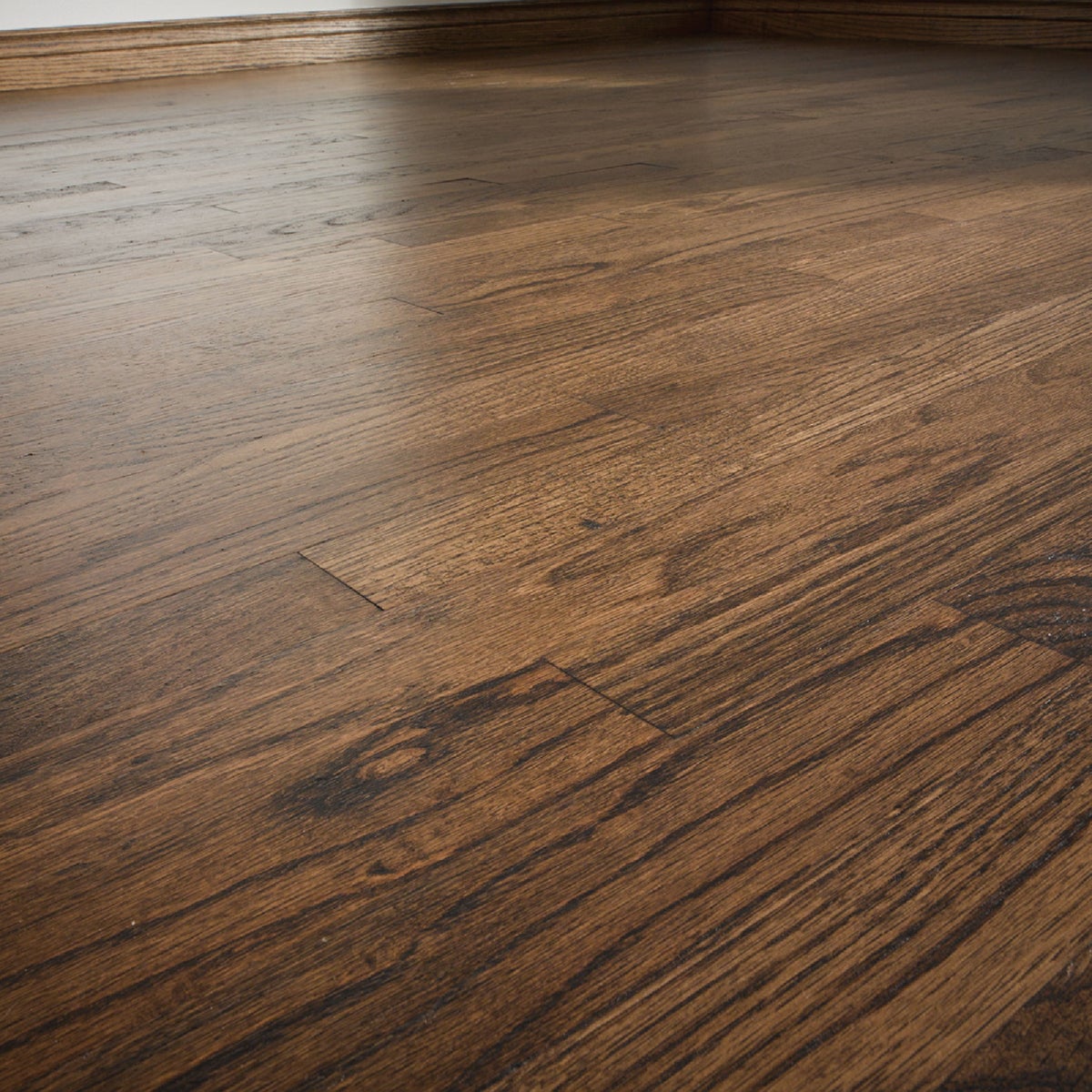 Minwax Clear Satin VOC Fast Drying Polyurethane For Floor, 1 Gal. Image 7