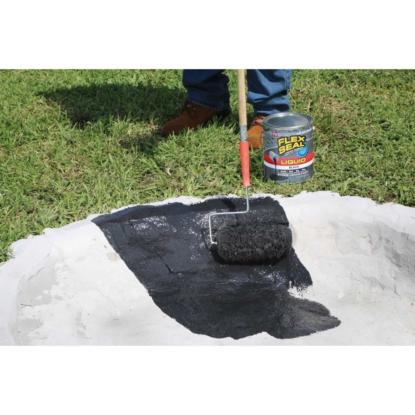 FLEX SEAL 1 Qt. Liquid Rubber Sealant, Black Image 3