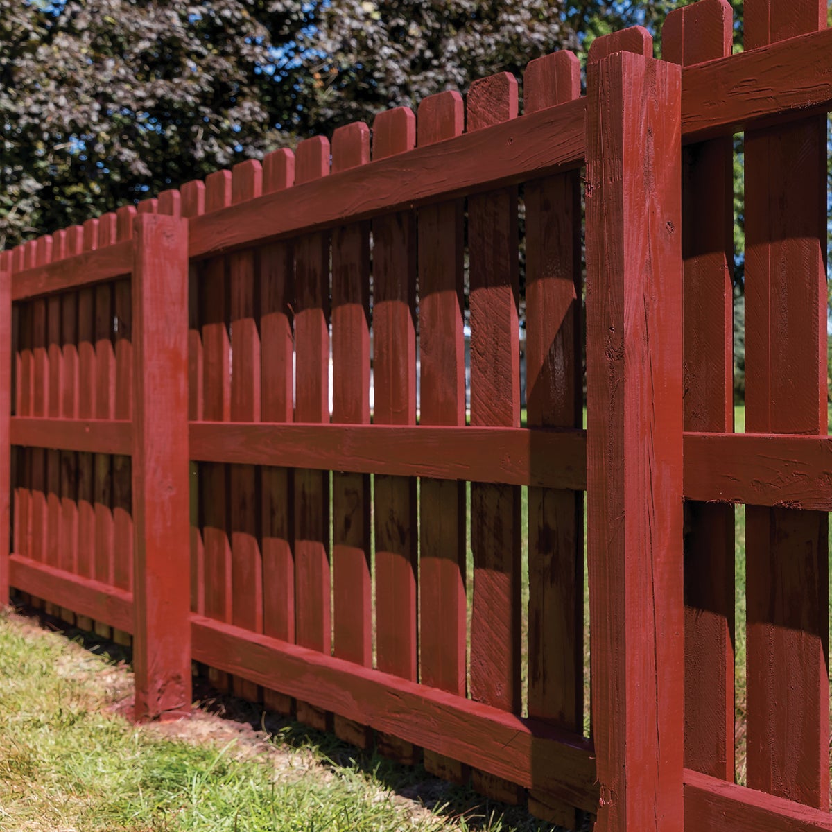 Valspar Latex Paint & Primer In One Flat Barn & Fence Paint, Red, 1 Gal. Image 4
