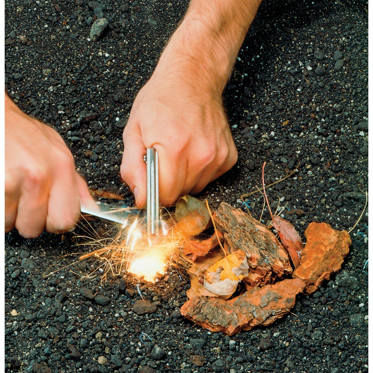 Coghlans Magnesium Fire Starter Image 2