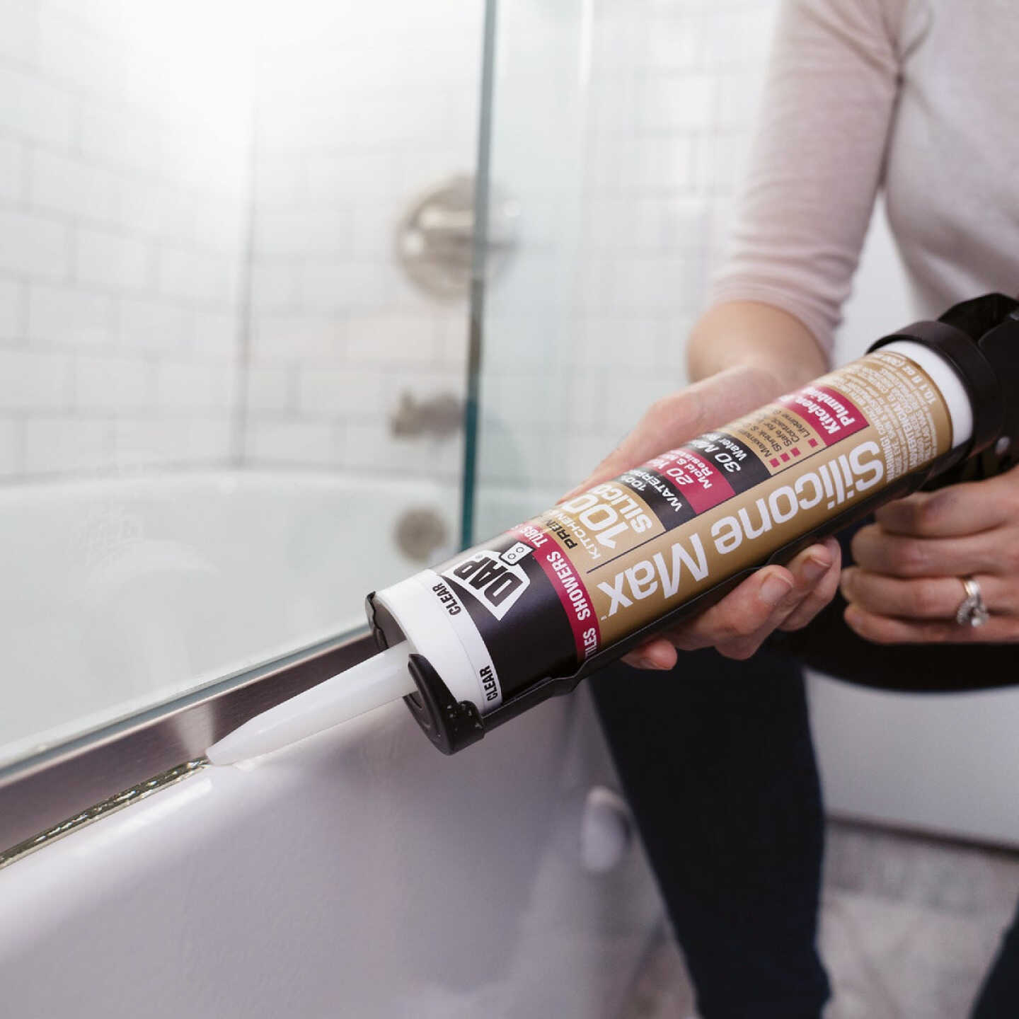 DAP Silicone Max 10.1 Oz. White Premium Kitchen, Bath & Plumbing 100% Silicone Sealant Image 3