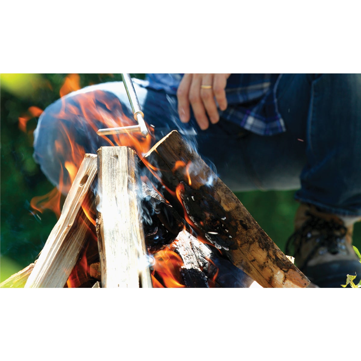 Coghlans 10 In. to 30 In. L. Extendable Fire Poker Image 2