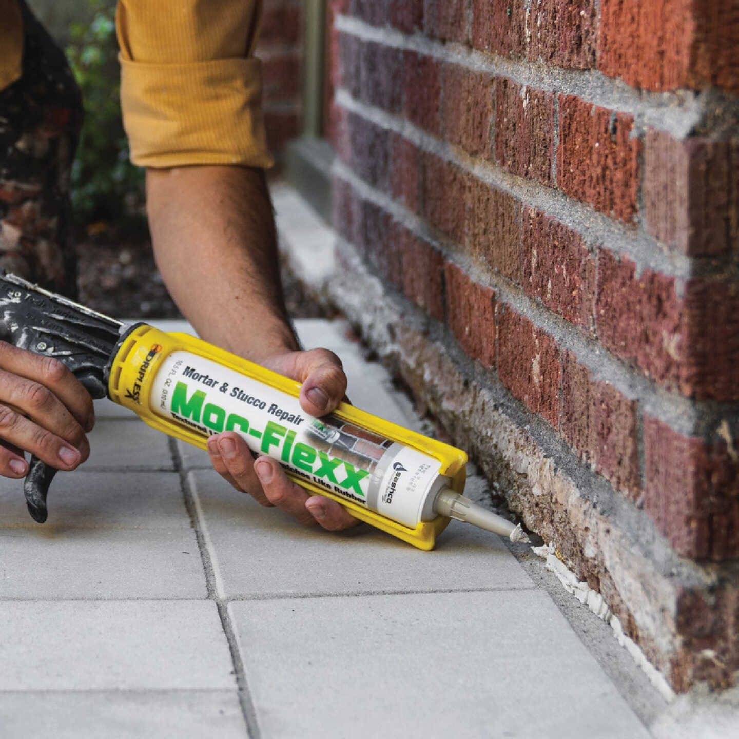 Sashco Mor-Flexx Gray Cartridge Mortar Sealant Image 2