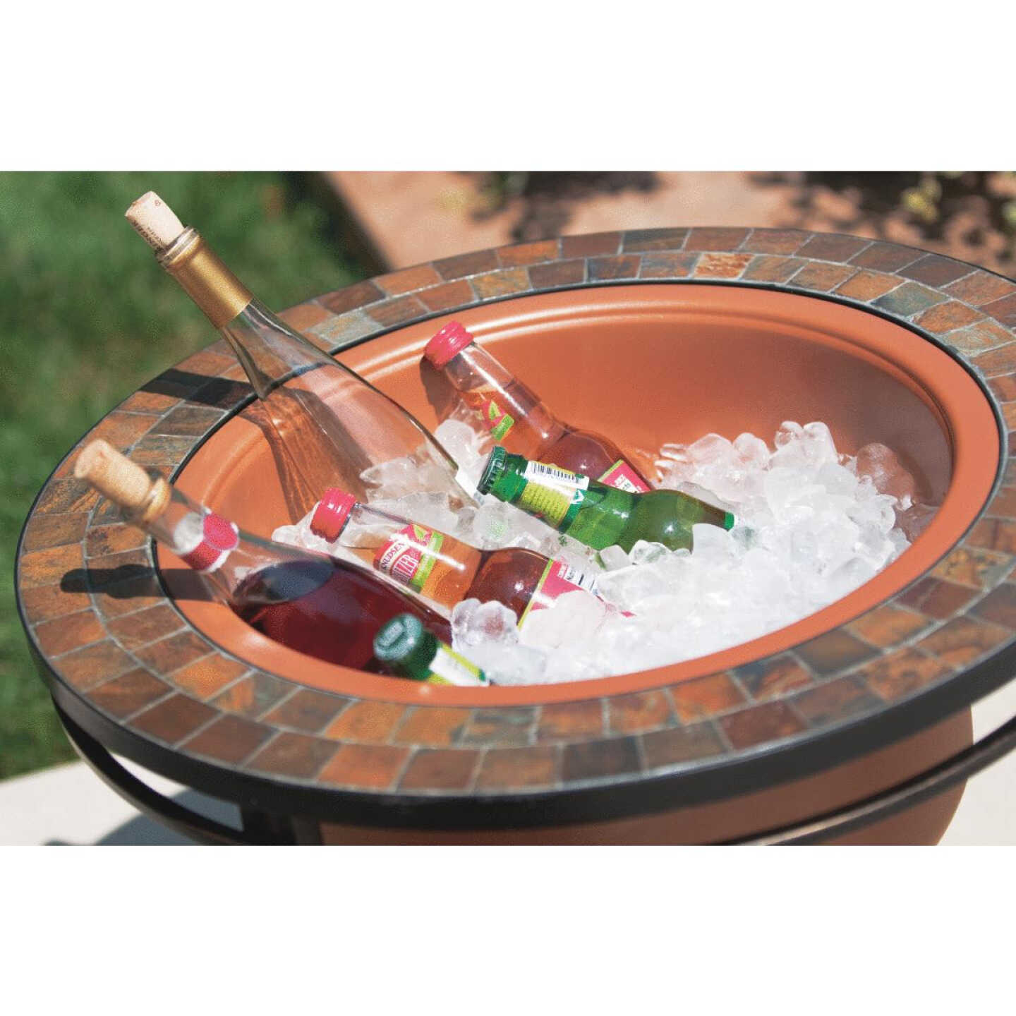 BEVERAGE TABLE Image 3