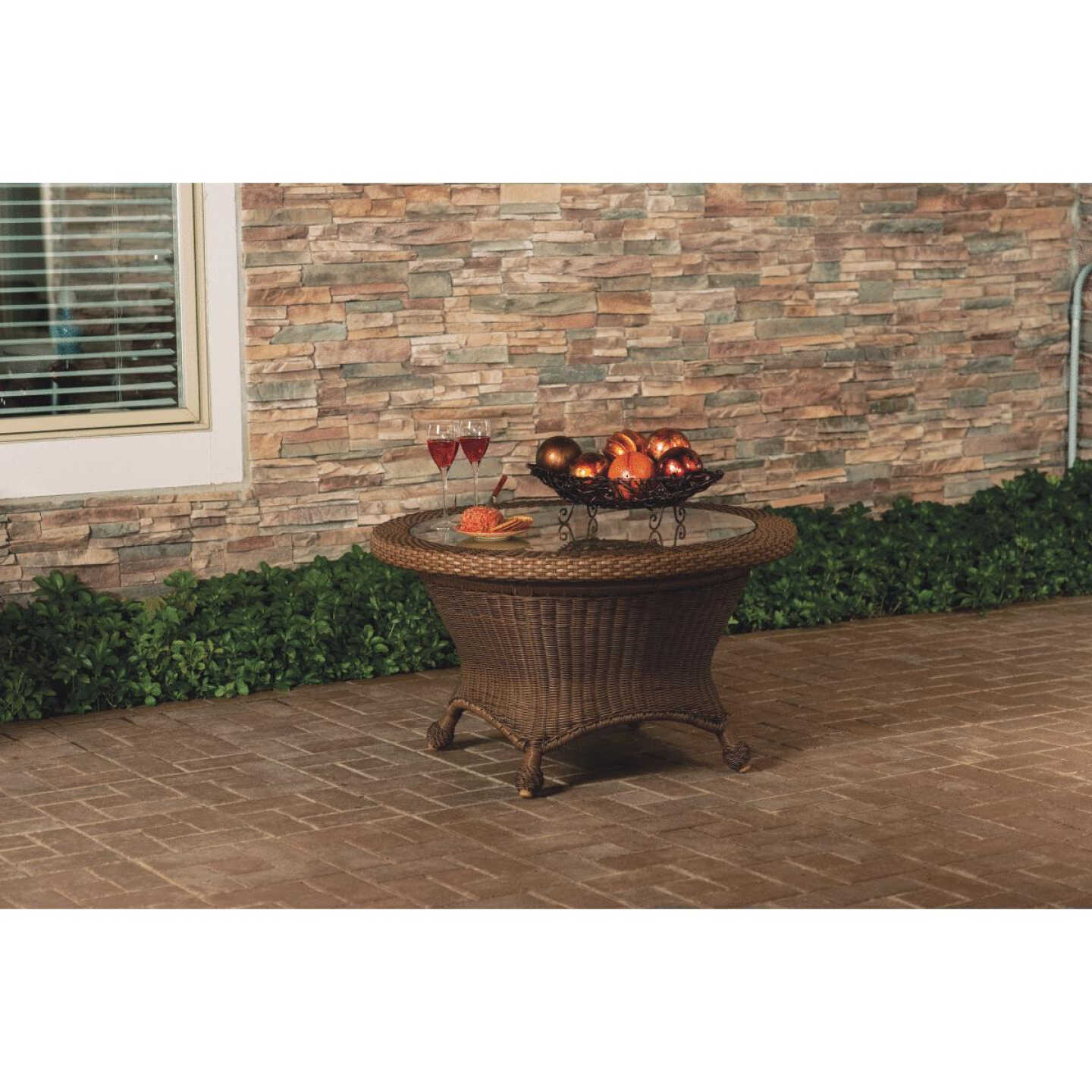 HAMPTON ROTATE TABLE/GLS Image 1