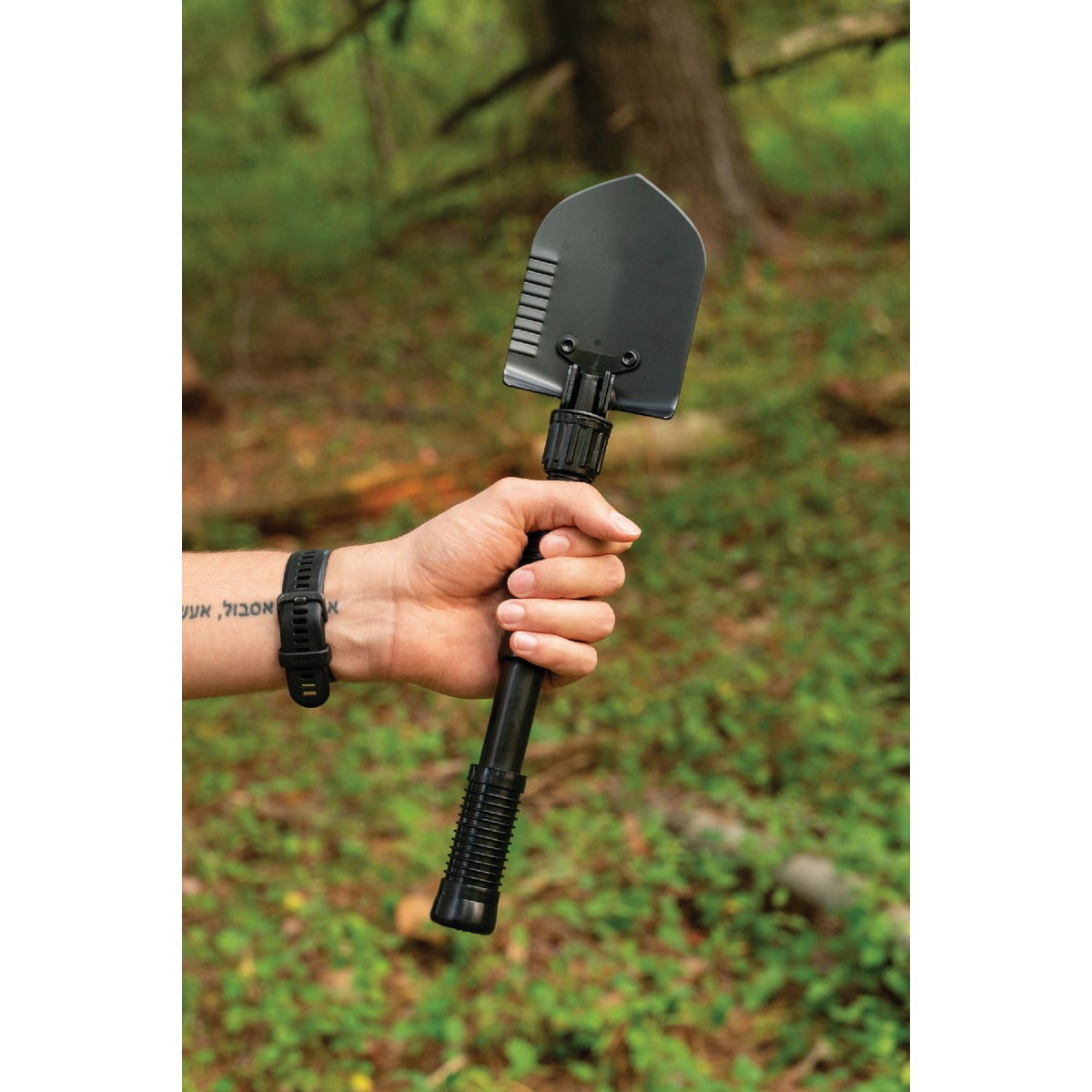 Coghlans Mini Steel Shovel with Pick Image 3