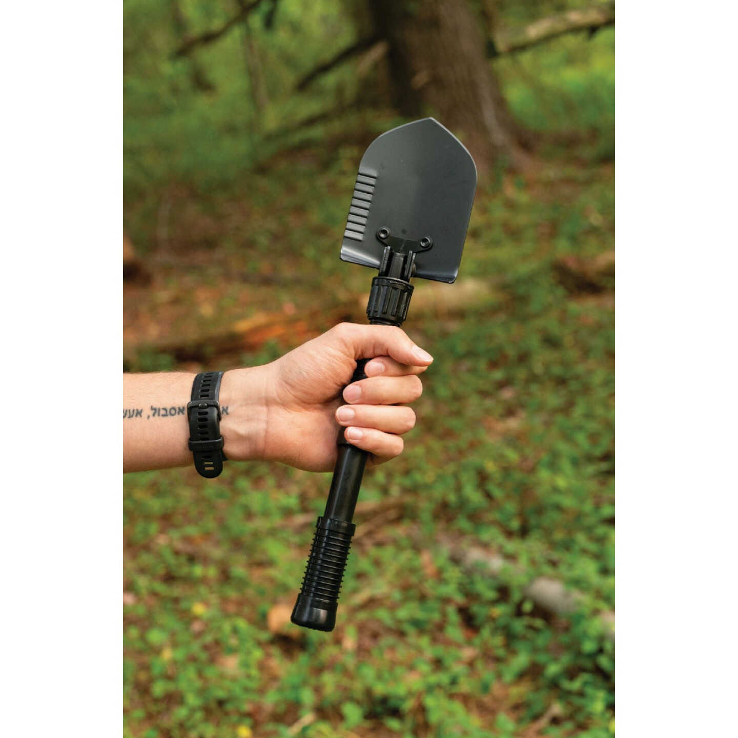 Coghlans Mini Steel Shovel with Pick Image 3