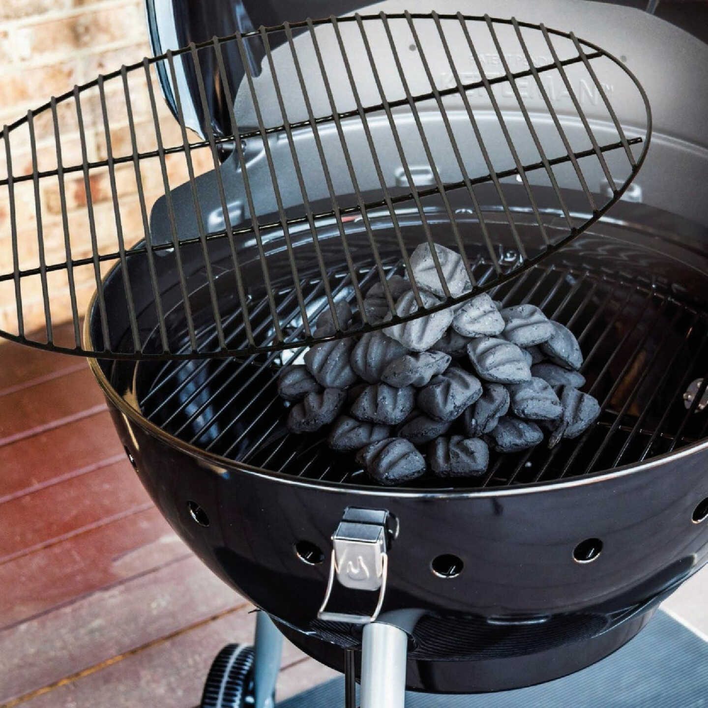 Char-Broil 21 In. Dia. Porcelain-Coated Steel Round Universal Grill Grate Image 2