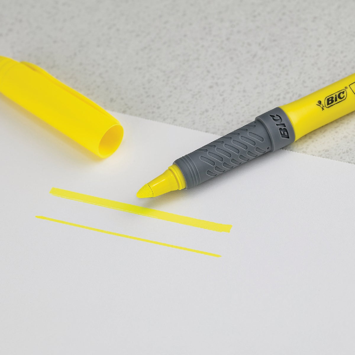 Bic Brite Liner Grip Chisel Tip Yellow Highlighter (2-Pack) Image 2