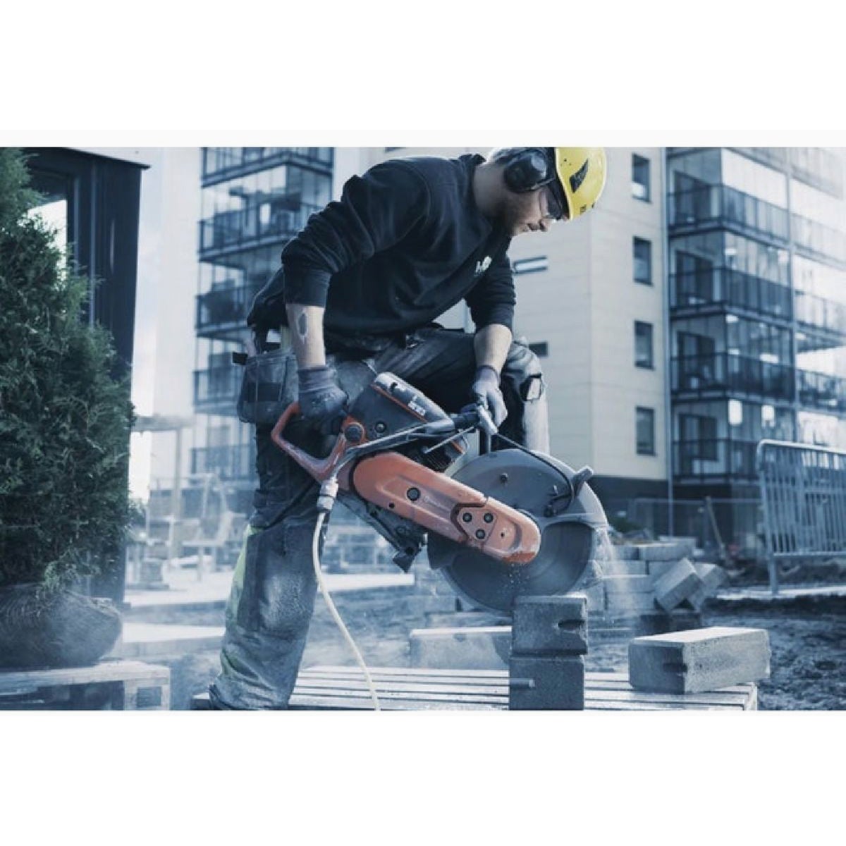 Husqvarna K770II 14 In. Gas Power Cutter Saw Image 2