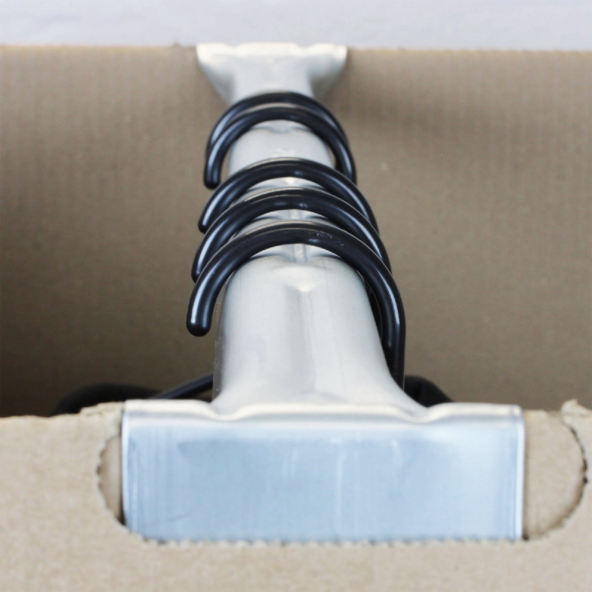 PackRite Wardrobe Box with Hanger Bar (9.68 CF) Image 3